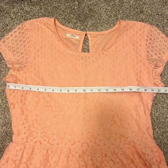 Maurice’s Peach Lace Women Top size XXL - Picture 8 of 11